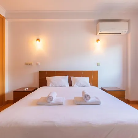 Lovelystay - Modern In Anjos 아파트 *