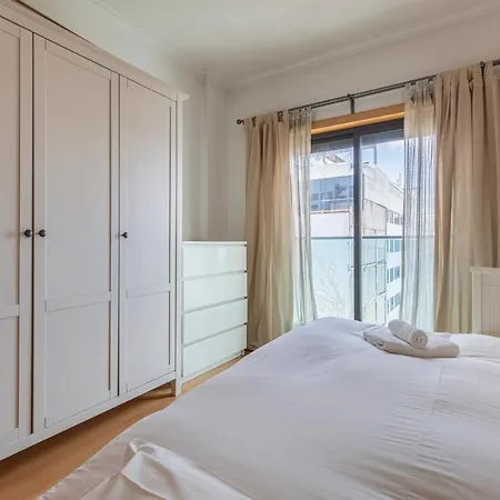 Lovelystay - Modern In Anjos 리스본