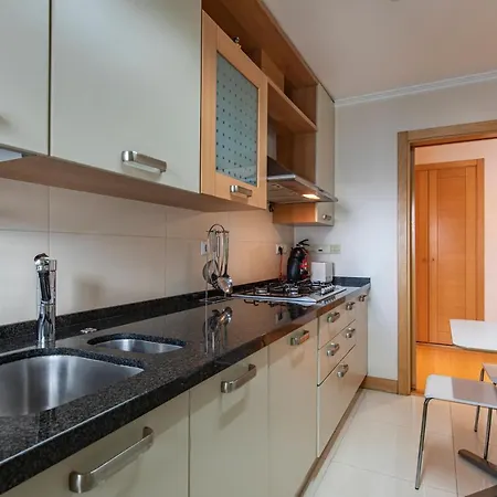 Lovelystay - Modern In Anjos *