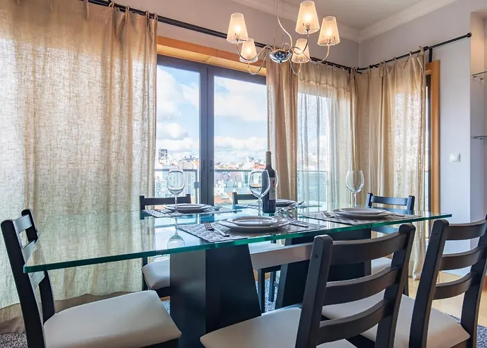 Lovelystay - Modern In Anjos شقة