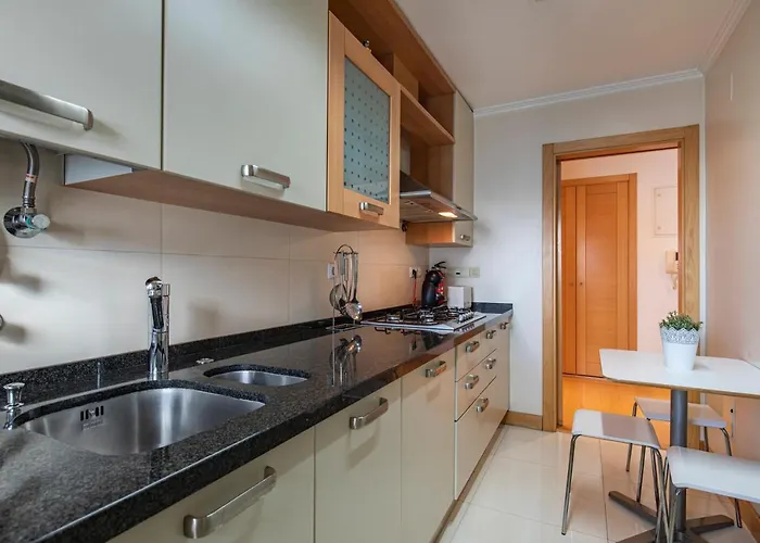 Lovelystay - Modern In Anjos *