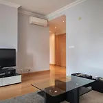 Lovelystay - Modern In Anjos Apartament Lizbona