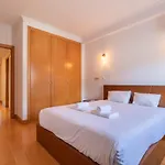 Lovelystay - Modern In Anjos Apartament